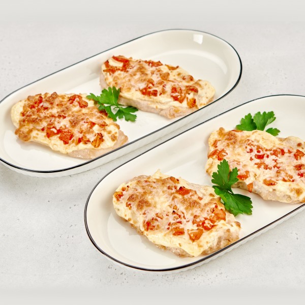 Куриное филе с помидорами на четверых 