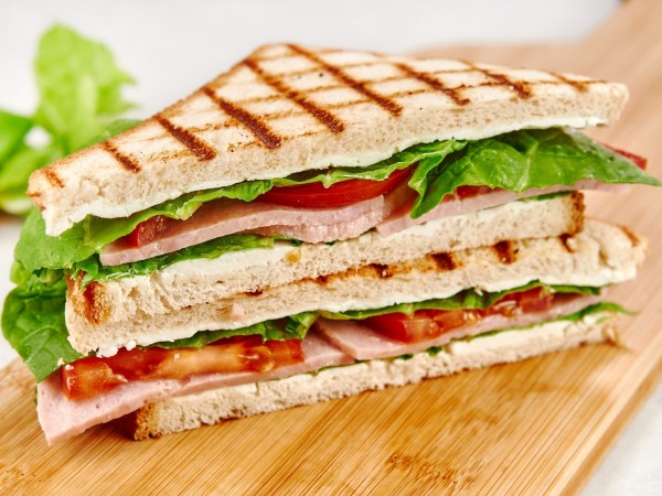 Сэндвич с ветчиной